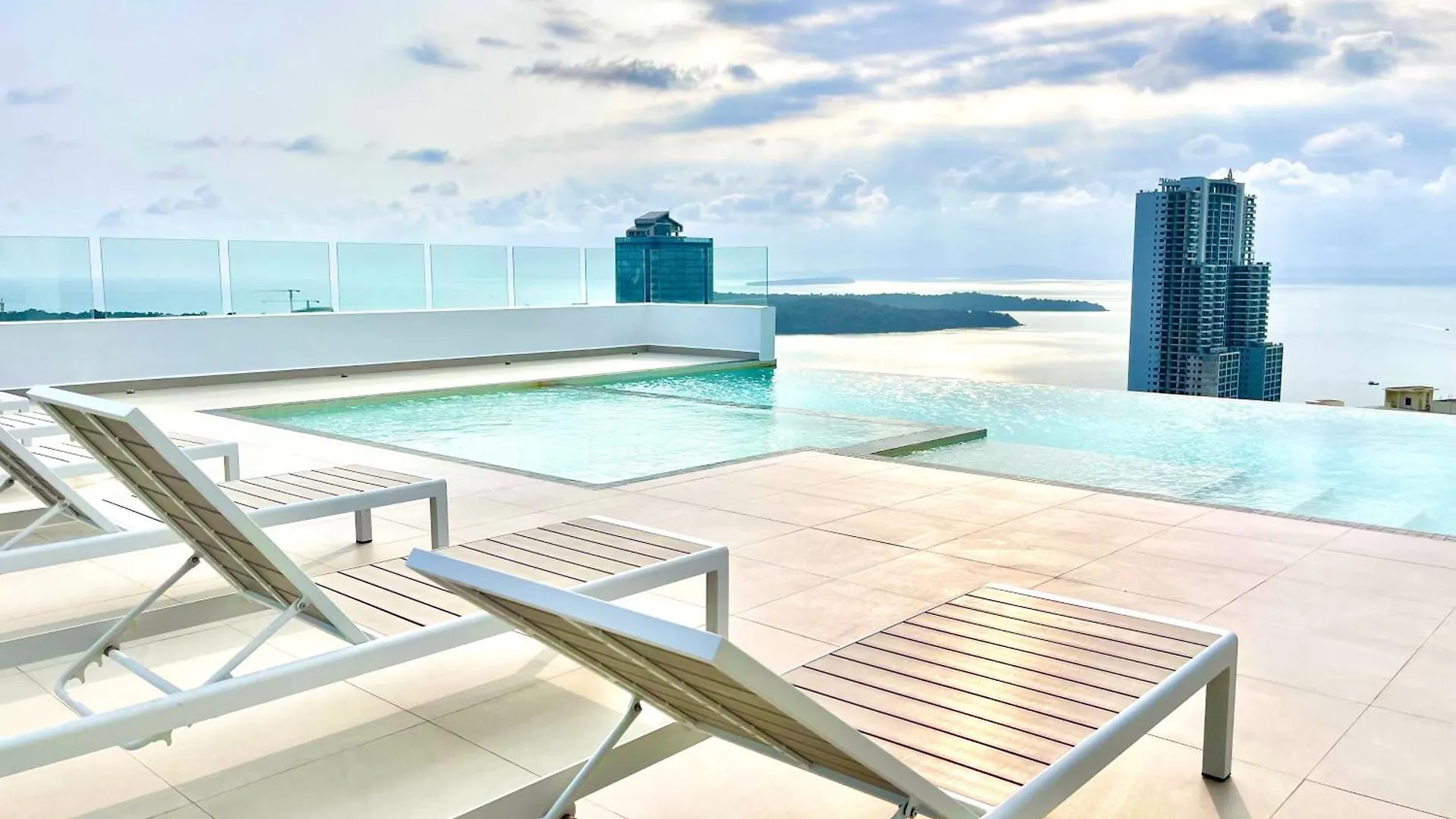 Air Condominium & Residence - Sihanoukville - 5Mn To Boat Pier Apartment