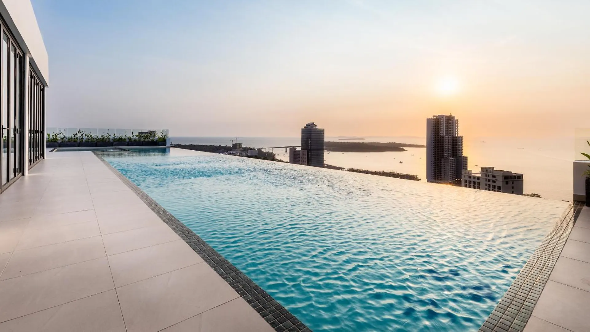Air Condominium & Residence - Sihanoukville - 5Mn To Boat Pier Apartment