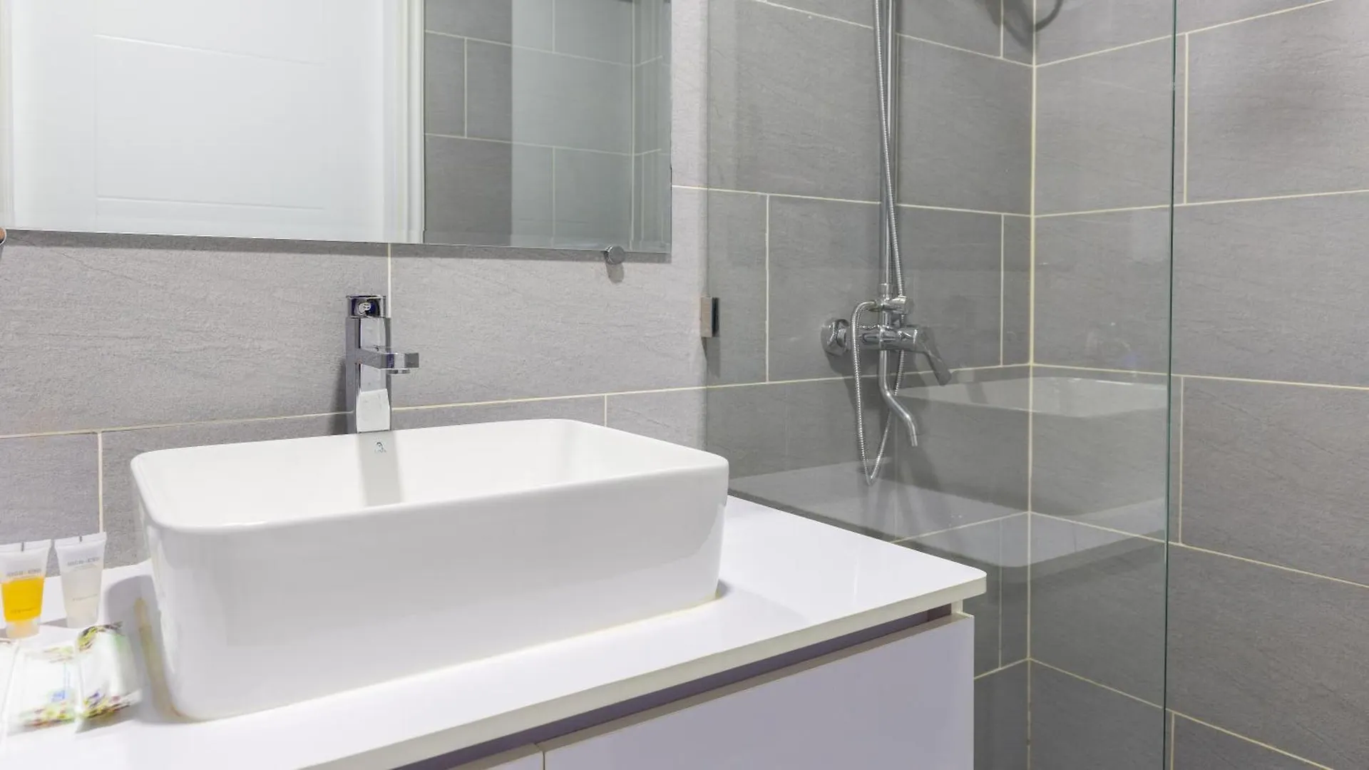 Apartment Air Condominium & Residence - Sihanoukville - 5Mn To Boat Pier Cambodia